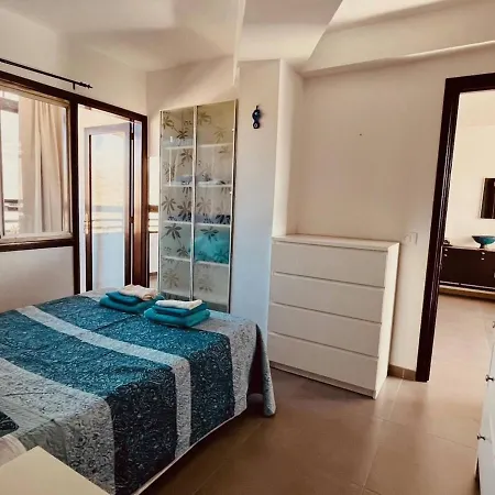 Renovated Near The Sea Apartamento